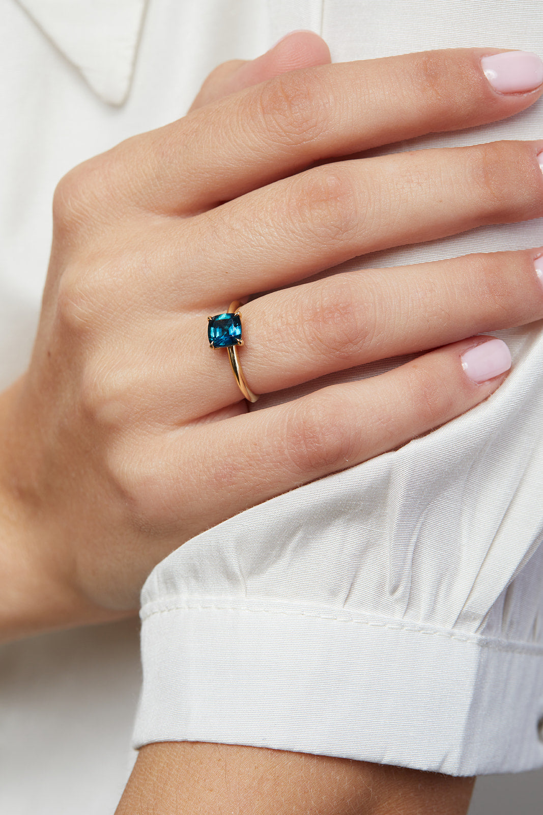 How To Choose Beautiful Rings For Thin And Thick Fingers