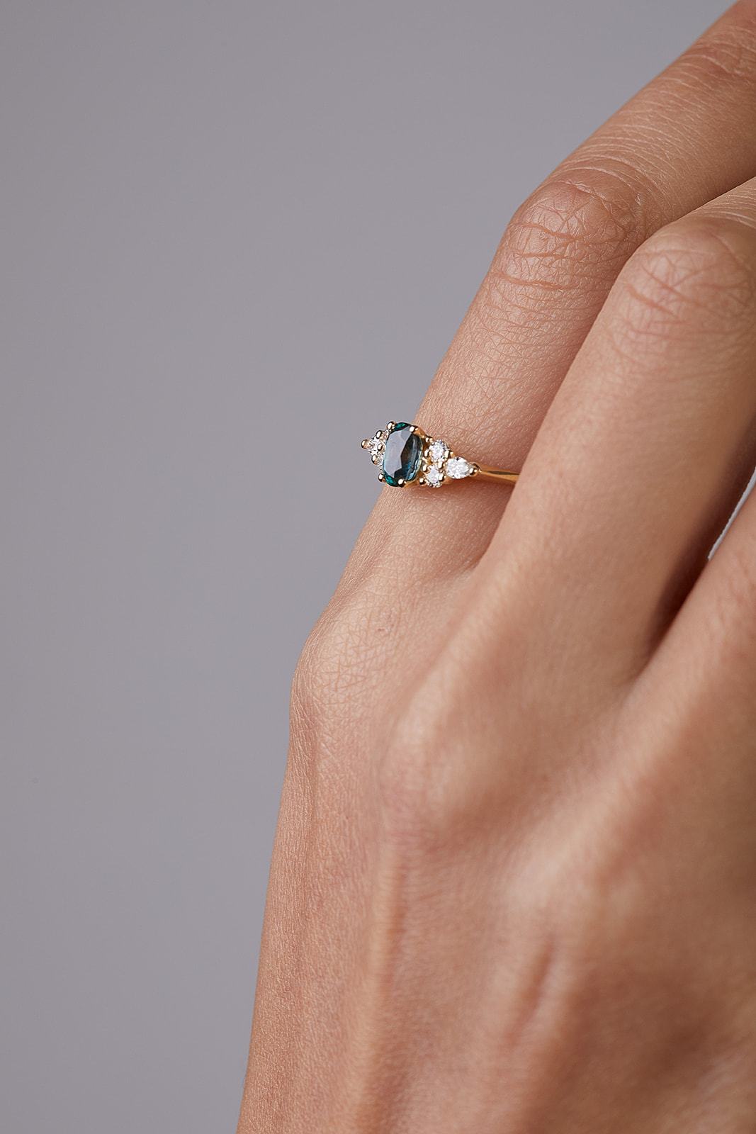 Teal Sapphire & Lab Diamond Engagement Ring Set