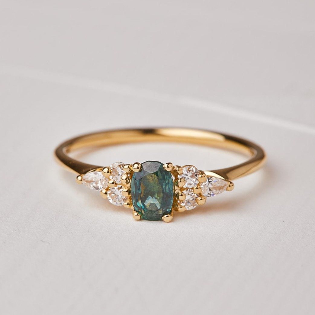 Teal Sapphire & Lab Diamond Engagement Ring Set