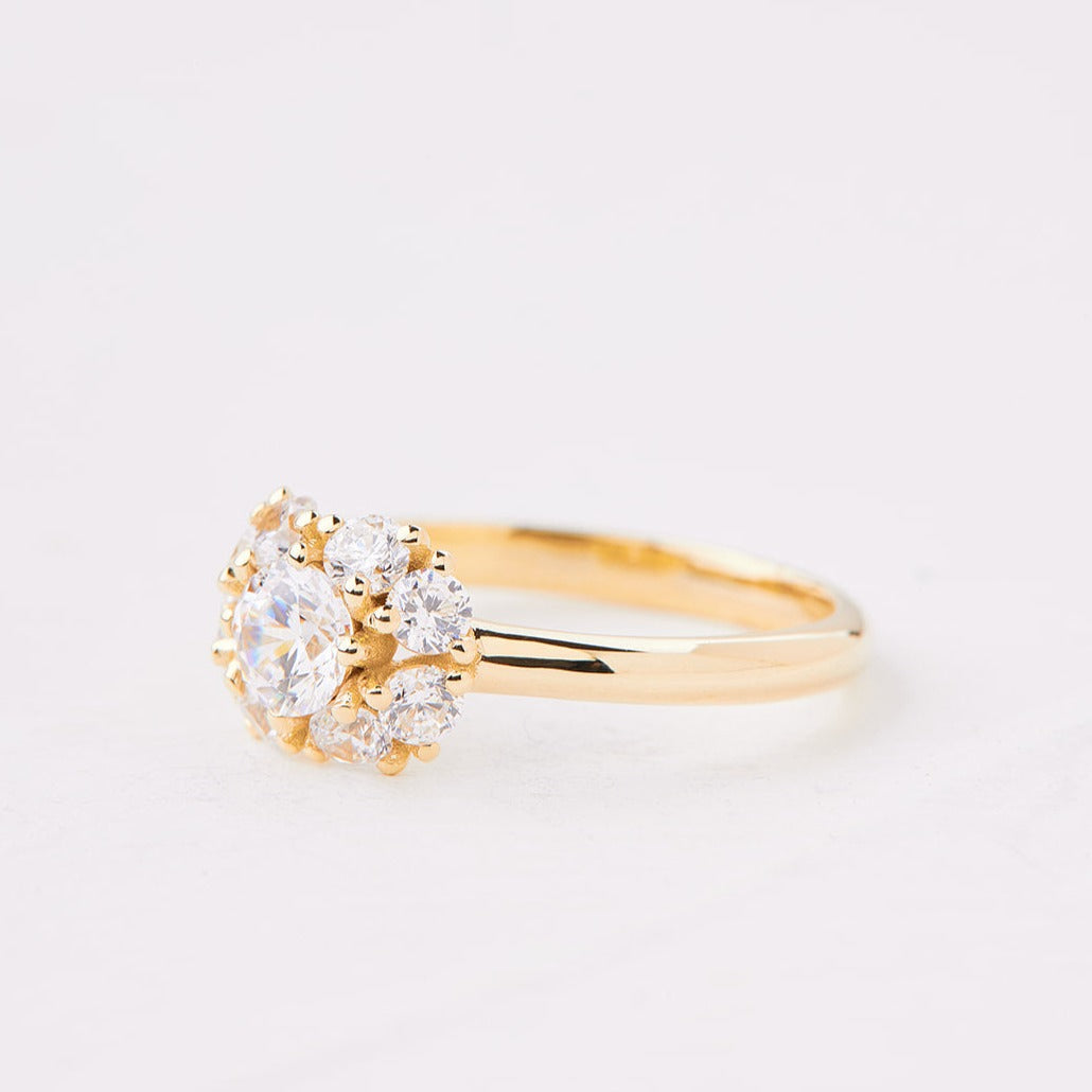 Seurat Ring set with lab diamonds