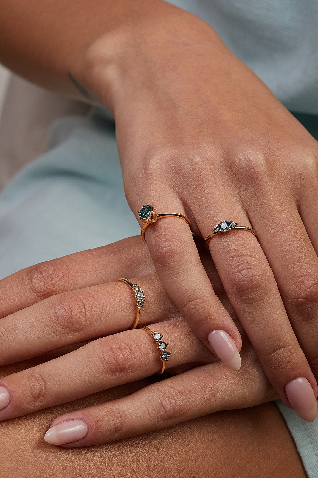 Majestic Teal Sapphire Stone Lion's Maw Ring