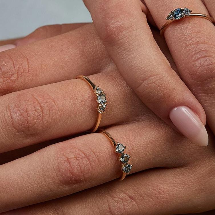 Glowing Anemone Green Sapphire Ring