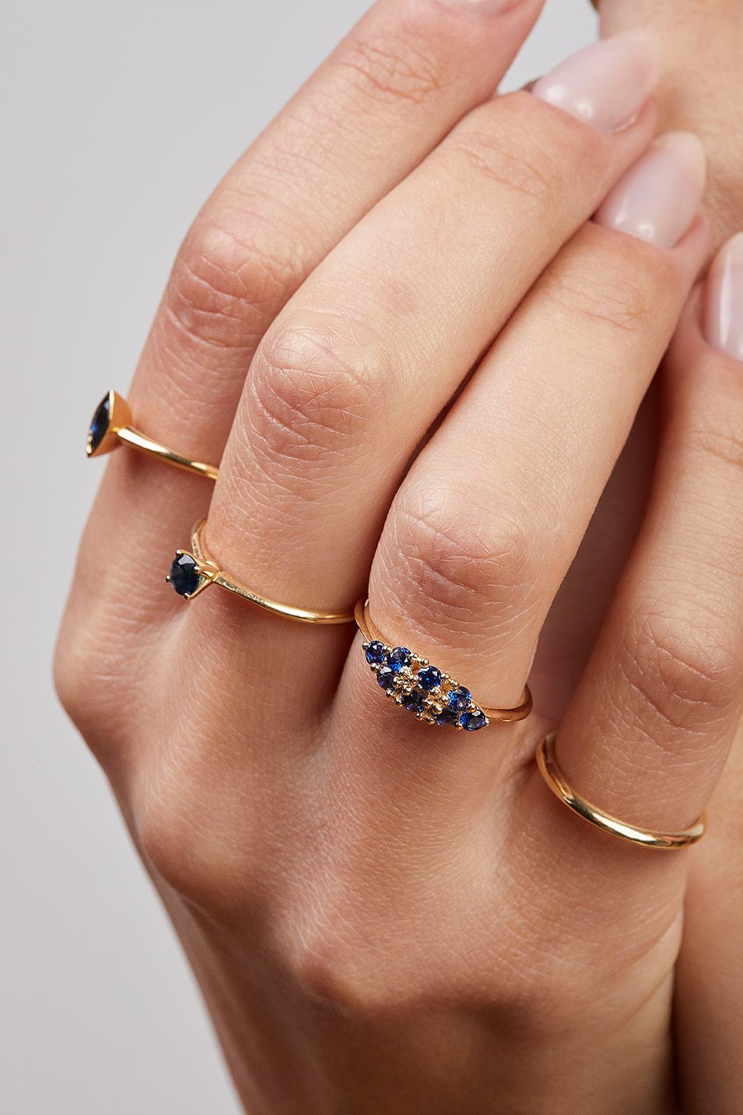 Stunning Sapphire Hummingbird Marquise-Cut Ring