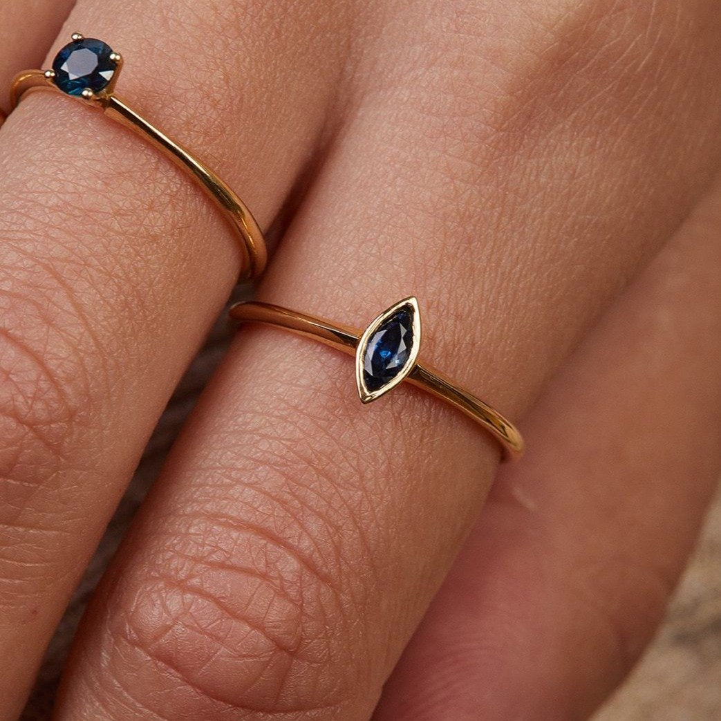 Stunning Sapphire Hummingbird Marquise-Cut Ring
