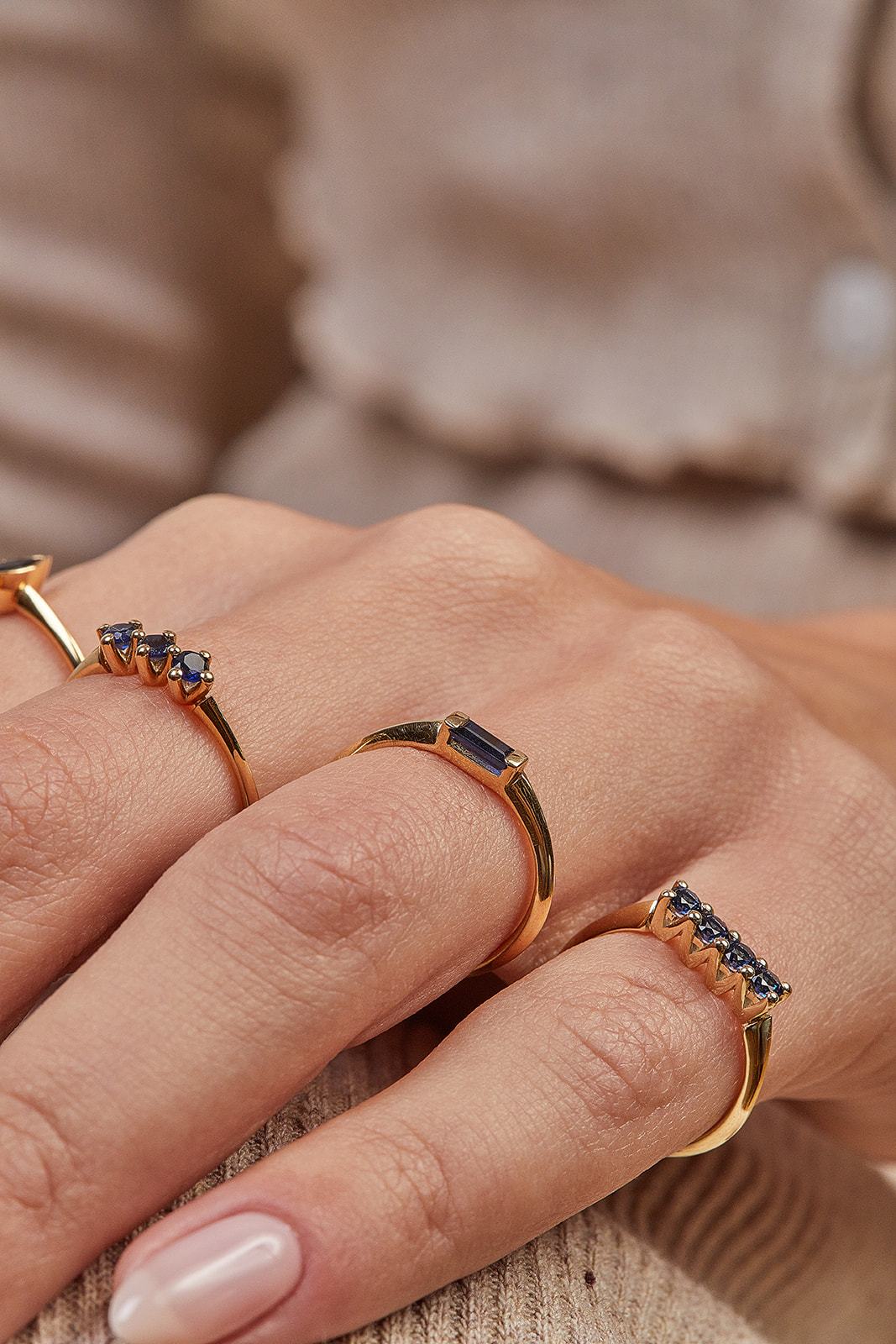 Kingfisher Ring Set with Blue Sapphires