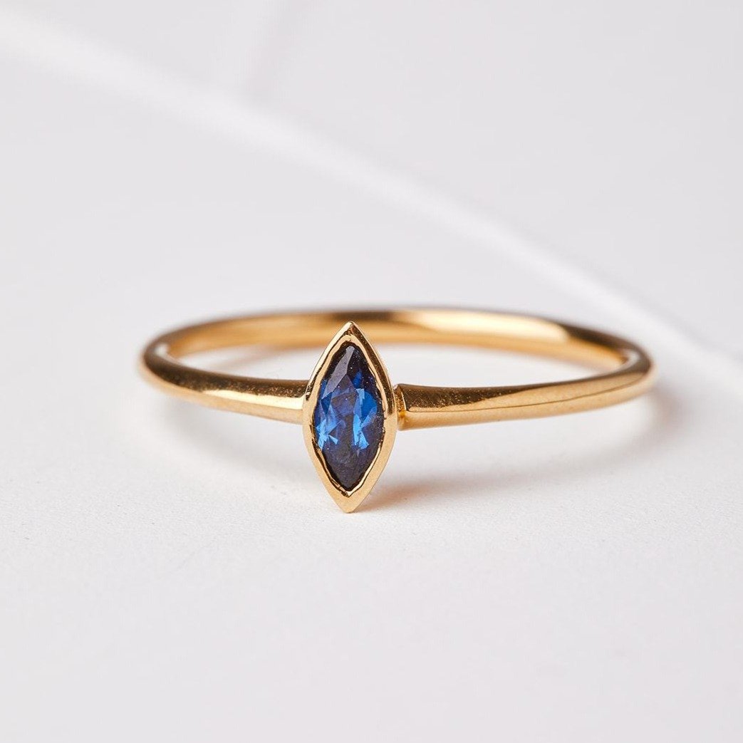 Stunning Sapphire Hummingbird Marquise-Cut Ring