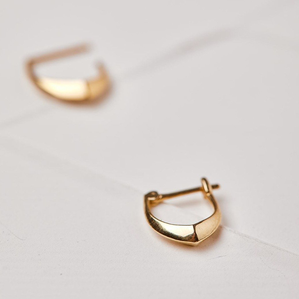 Vine Earring Made of Gold