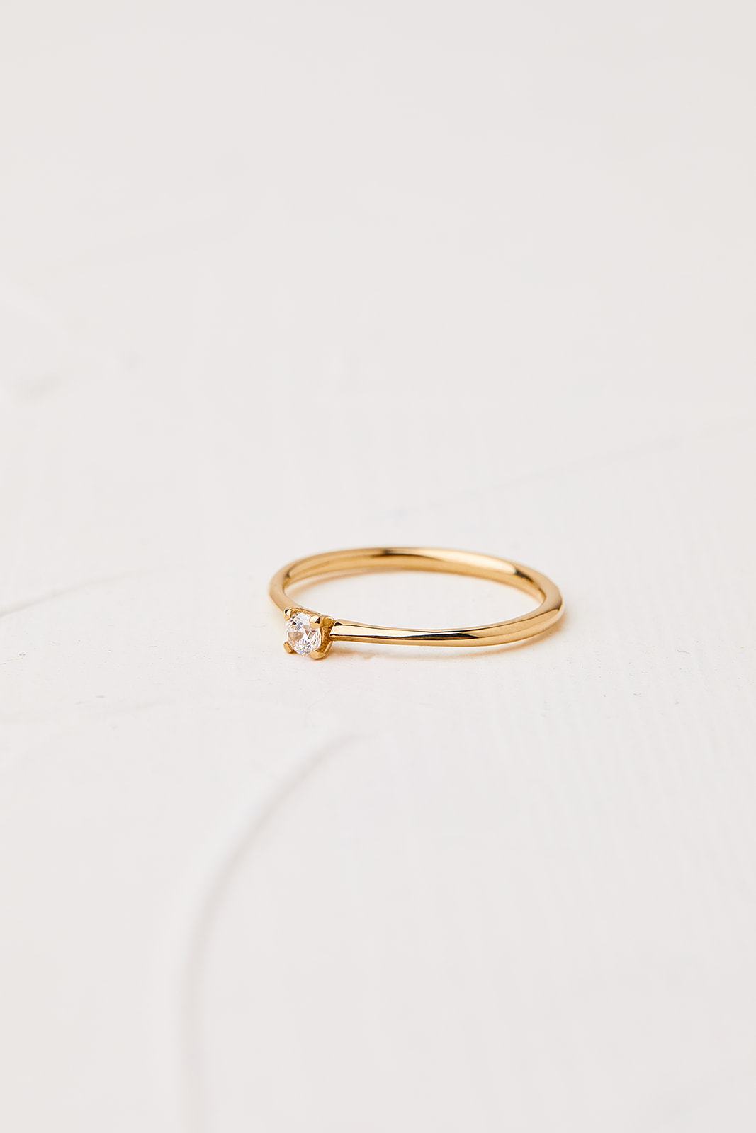 Glowing Crocus Ring with a Diamond