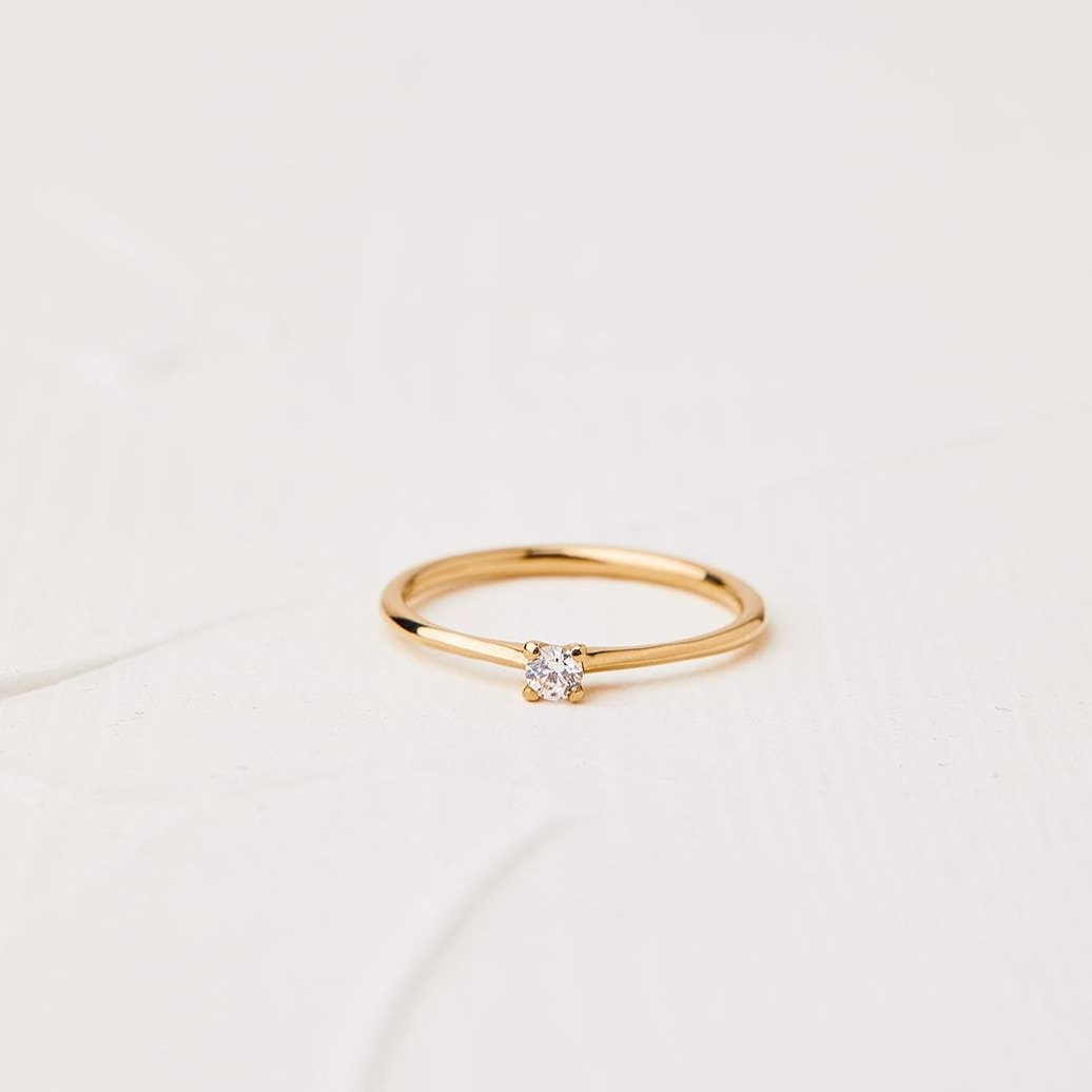 Glowing Crocus Ring with a Diamond