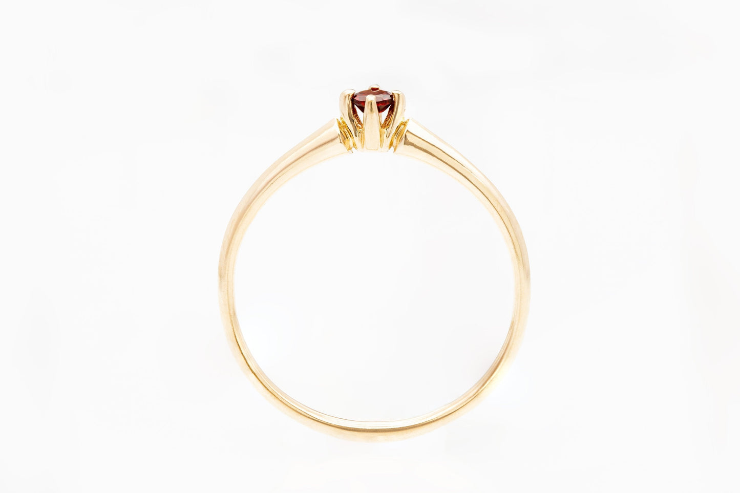 Stunning Poppy Sapphire Ring