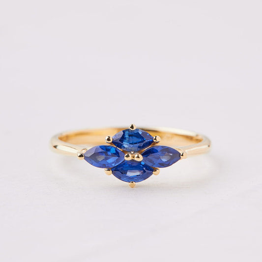Cézanne Ring set with blue sapphires