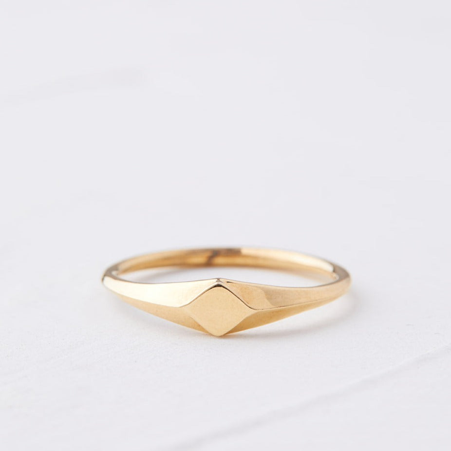 Majestic Lotem Gold Signet Ring