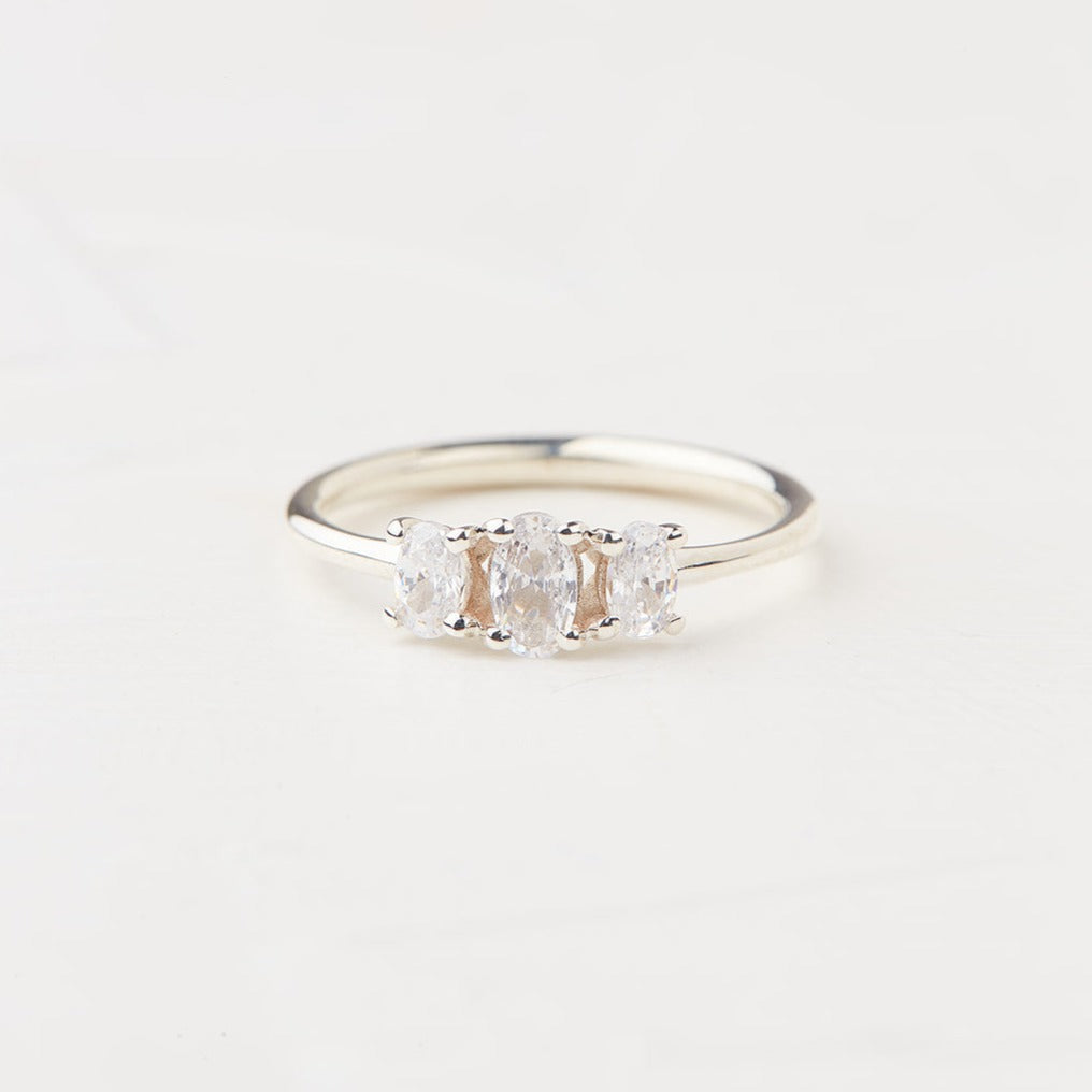 Rotem Ring with Three Lab Diamonds