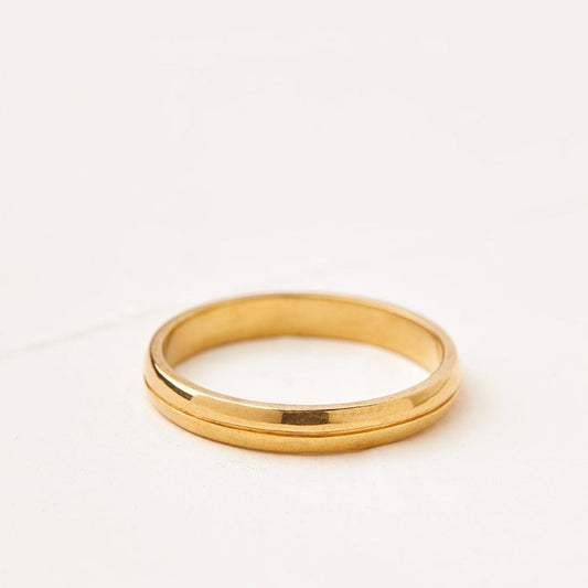 Solid gold wedding ring for man Cedar Ring